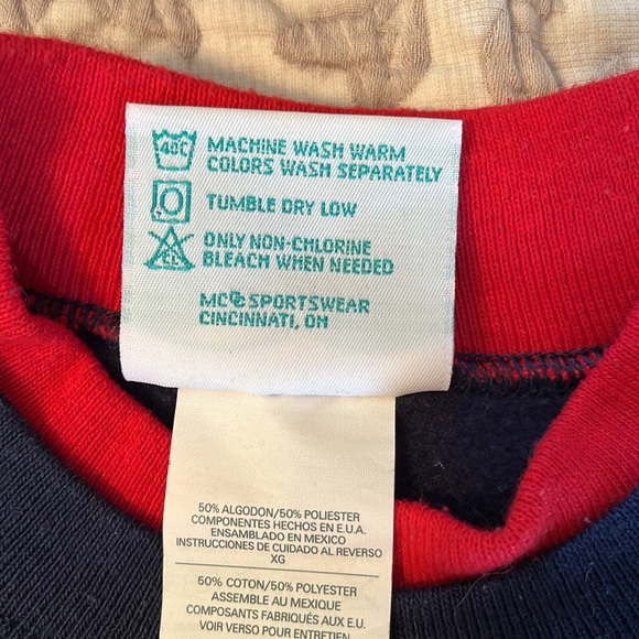 MC Energy Sportswear, womens navy and red design, polyester & cotton, sizeXL $38 - Picture 4 of 6